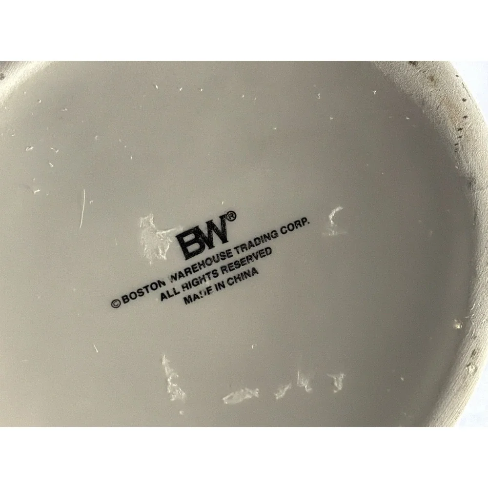 Ceramic Ghost Jar‎ With Locking Lid Has Crazing